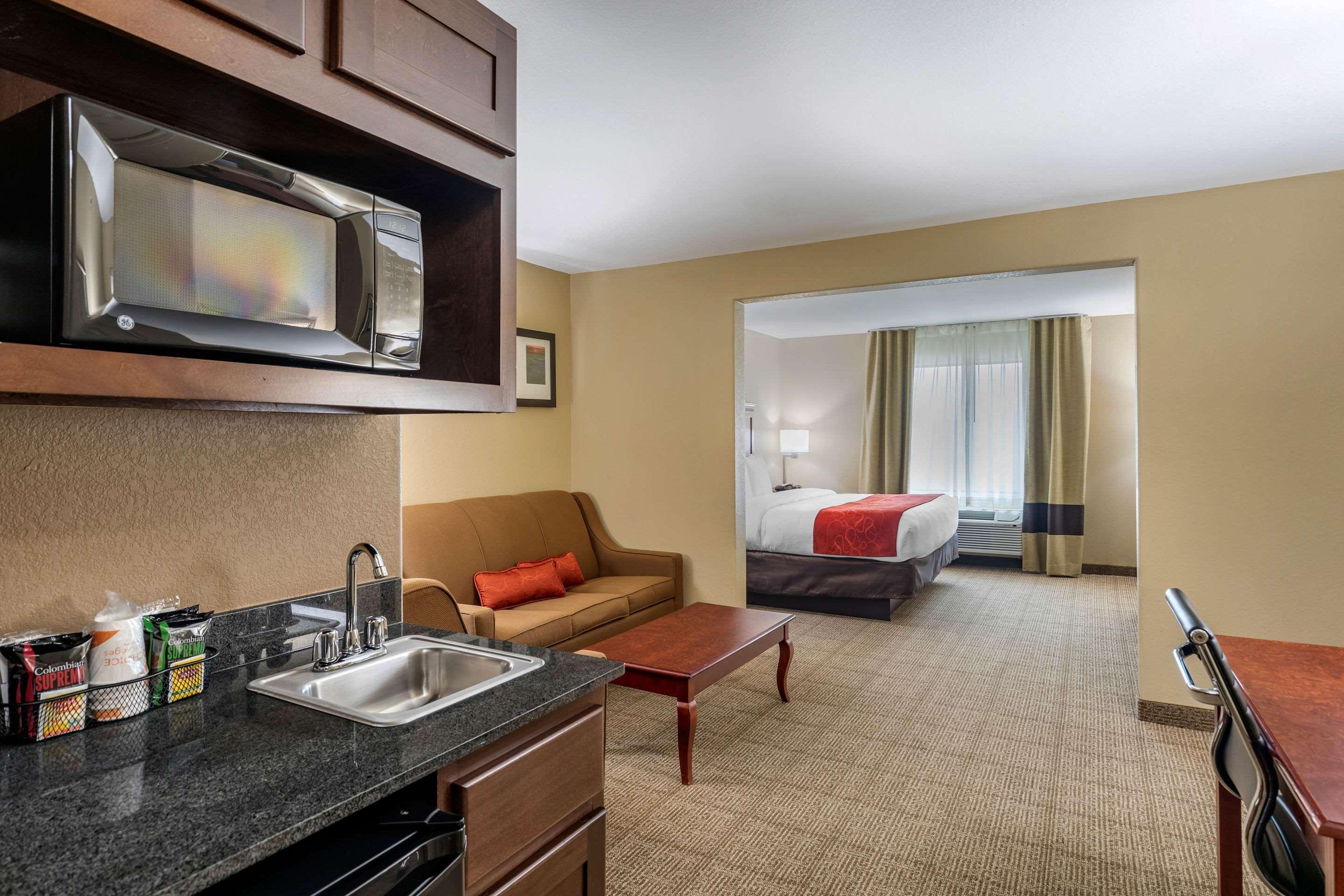 Comfort Suites Ennis Kültér fotó