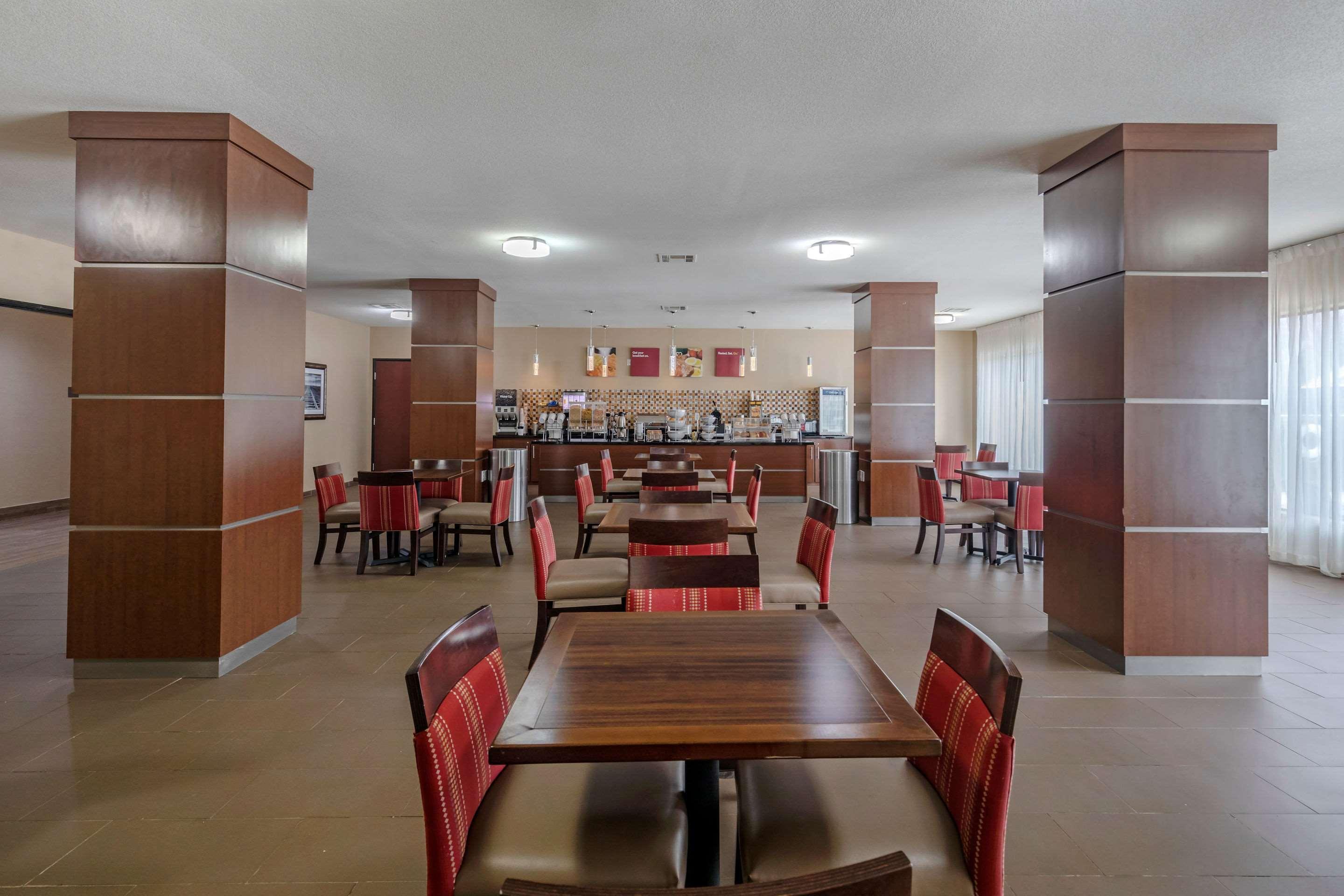 Comfort Suites Ennis Kültér fotó