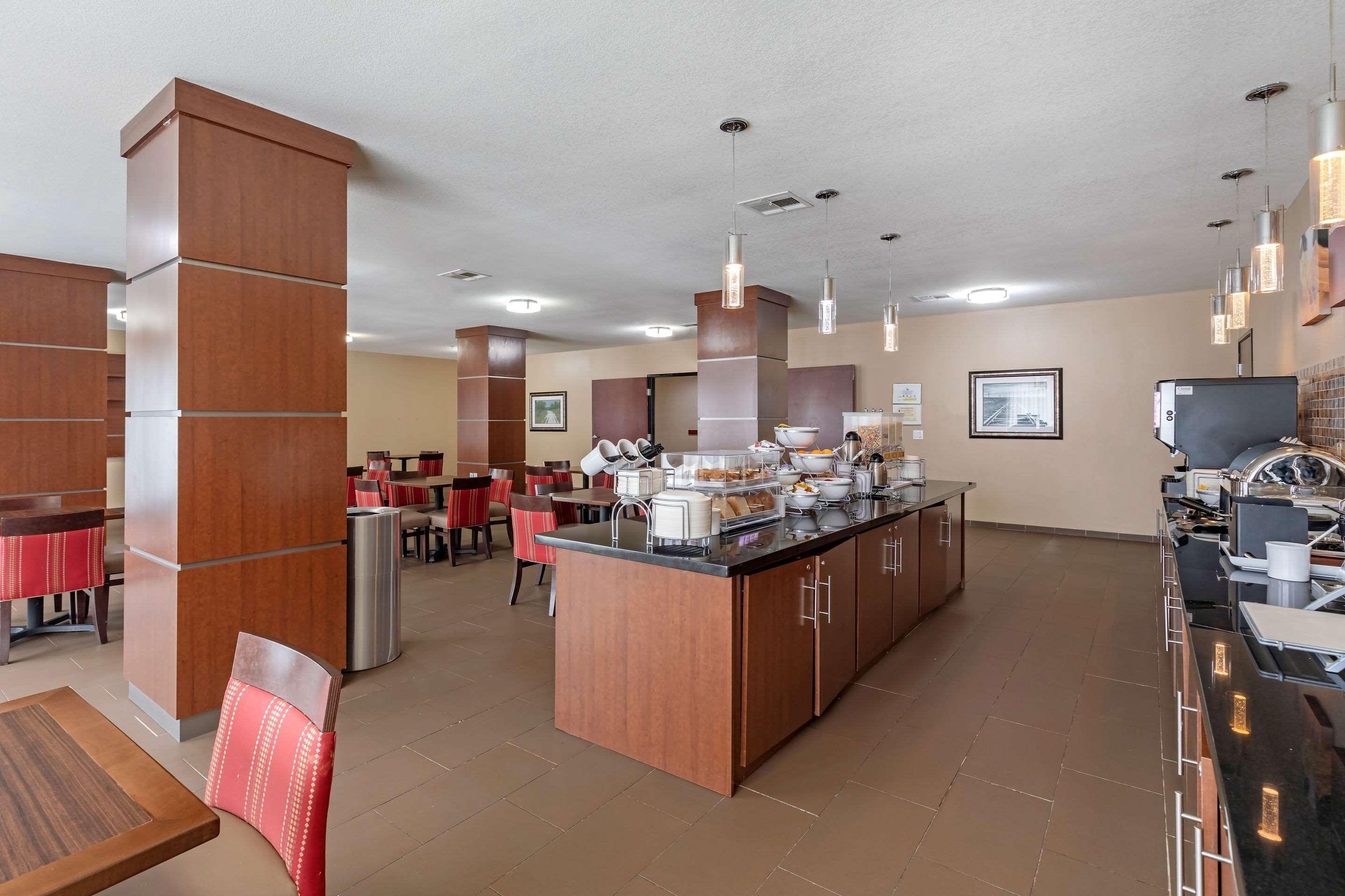 Comfort Suites Ennis Kültér fotó