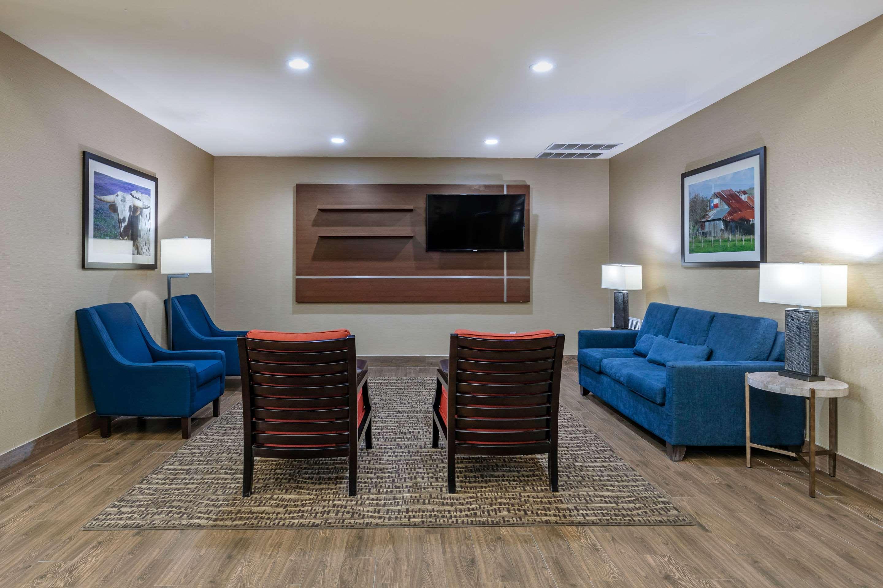 Comfort Suites Ennis Kültér fotó