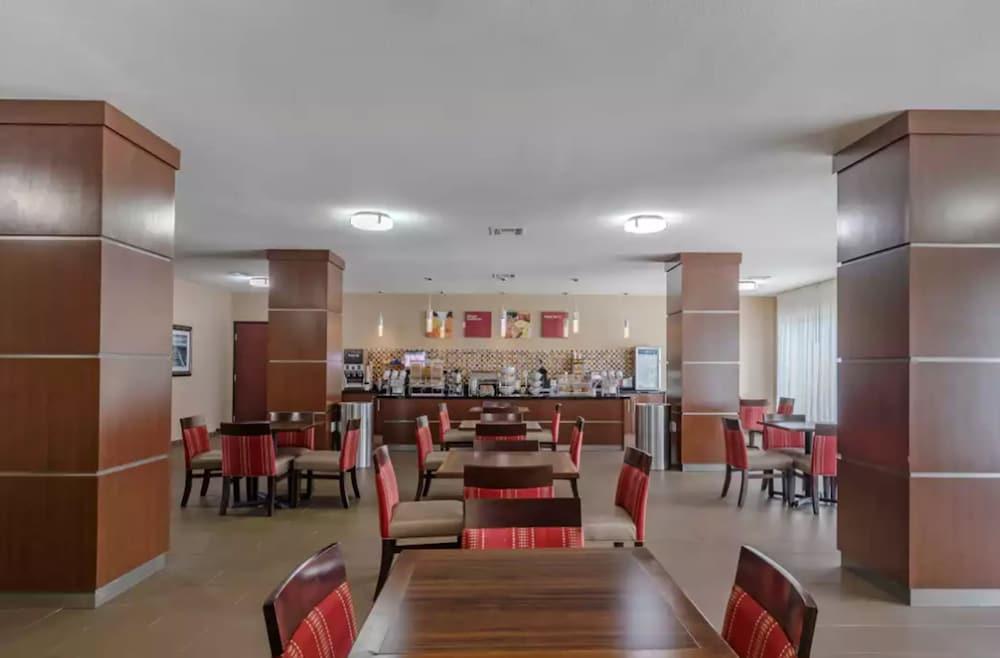 Comfort Suites Ennis Kültér fotó