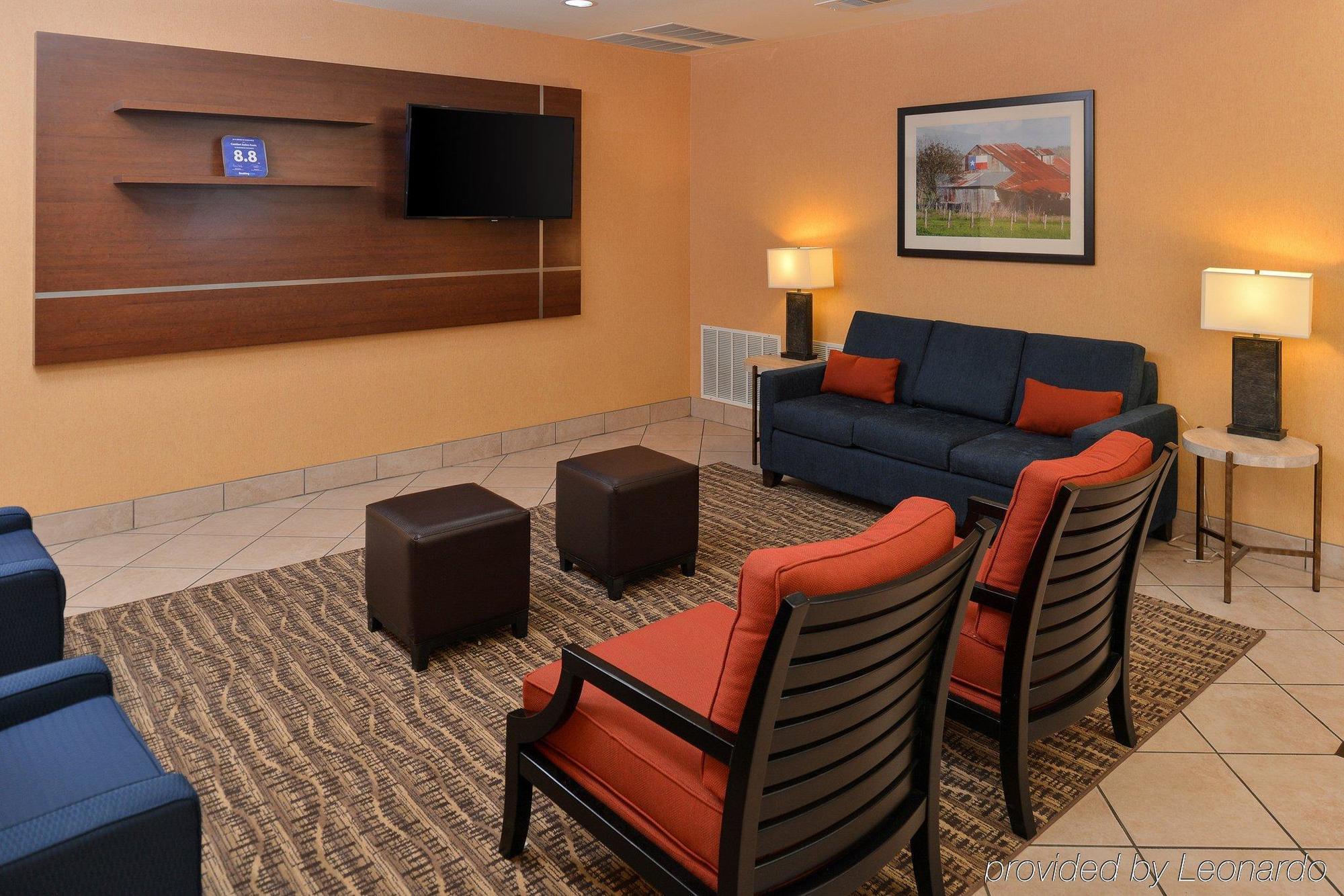 Comfort Suites Ennis Kültér fotó