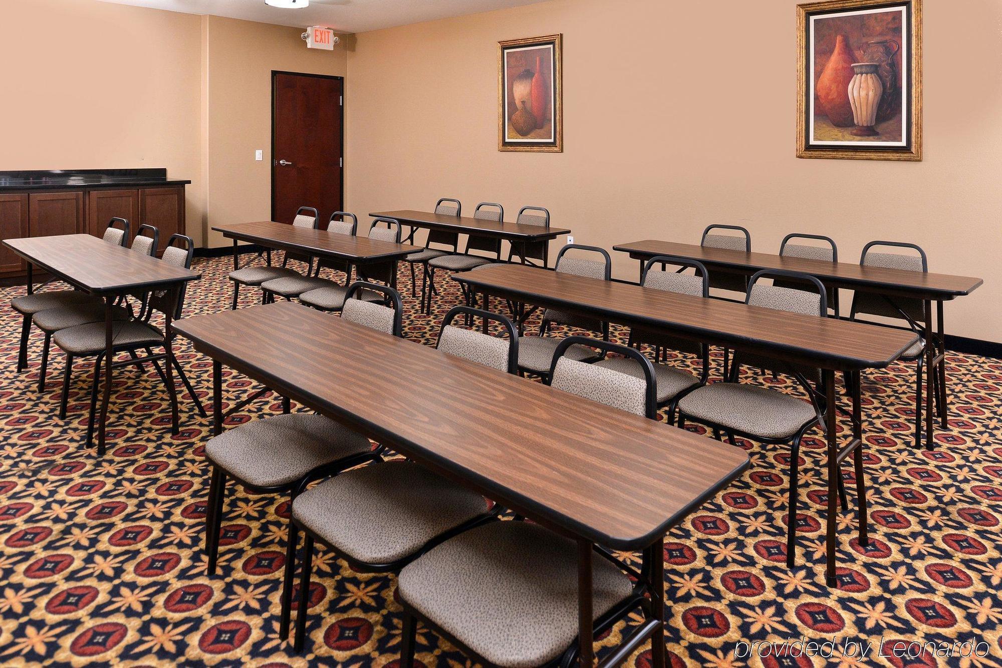 Comfort Suites Ennis Kültér fotó
