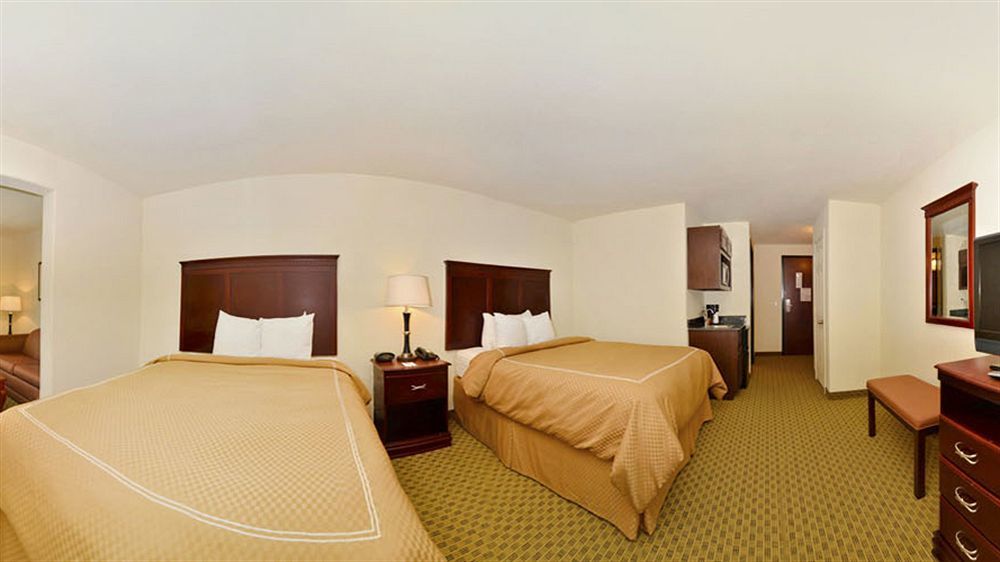 Comfort Suites Ennis Kültér fotó