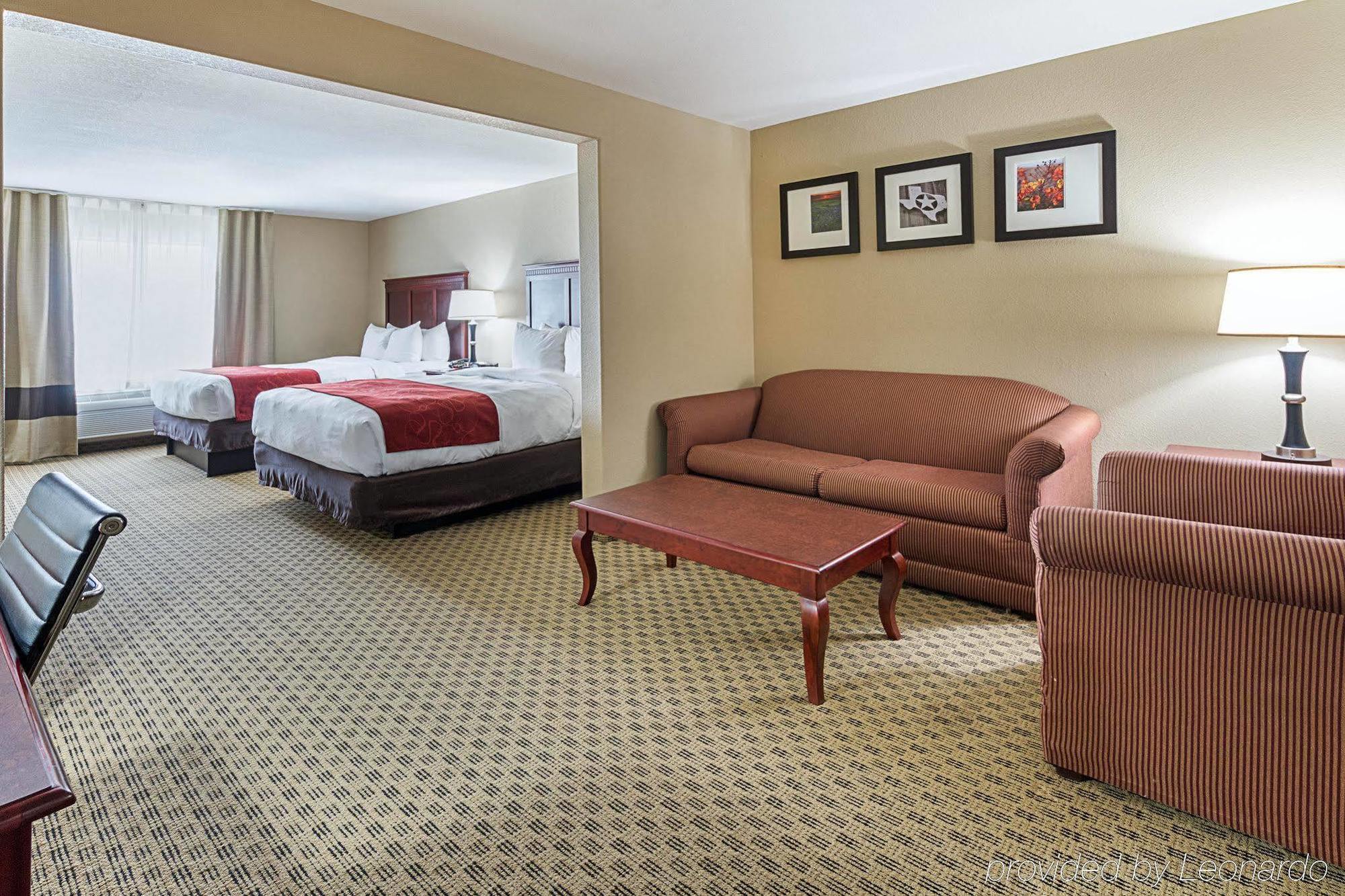 Comfort Suites Ennis Kültér fotó